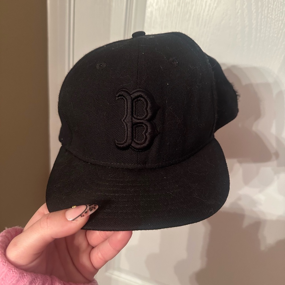 Boston Red socks Black Baseball Cap with Embroidered B